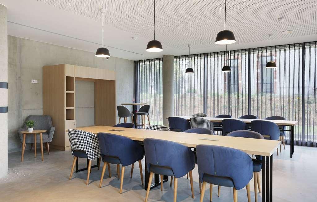 Appart Hotel Odalys City Toulouse Blagnac Aeroport Удобства фото